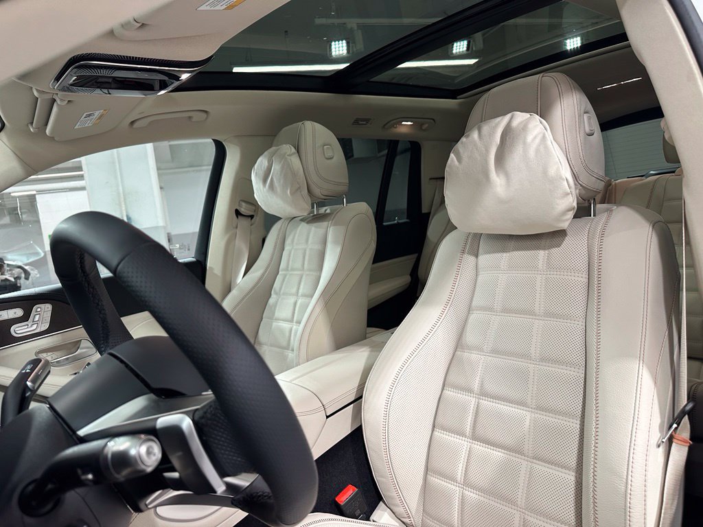 New 2027 Mercedes-Benz GLS 450 4MATIC image 6