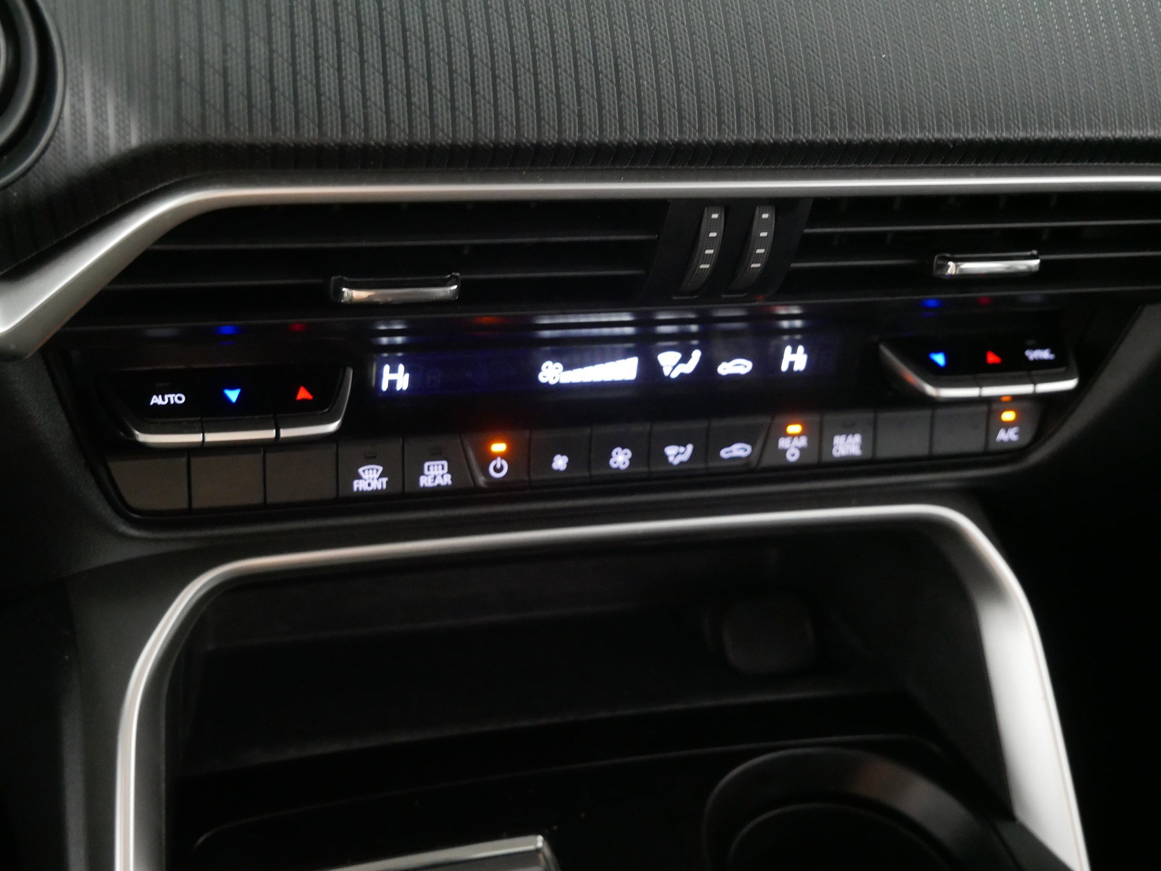 Used 2024 MAZDA CX-90 3.3 Turbo w/ Select Package image 23