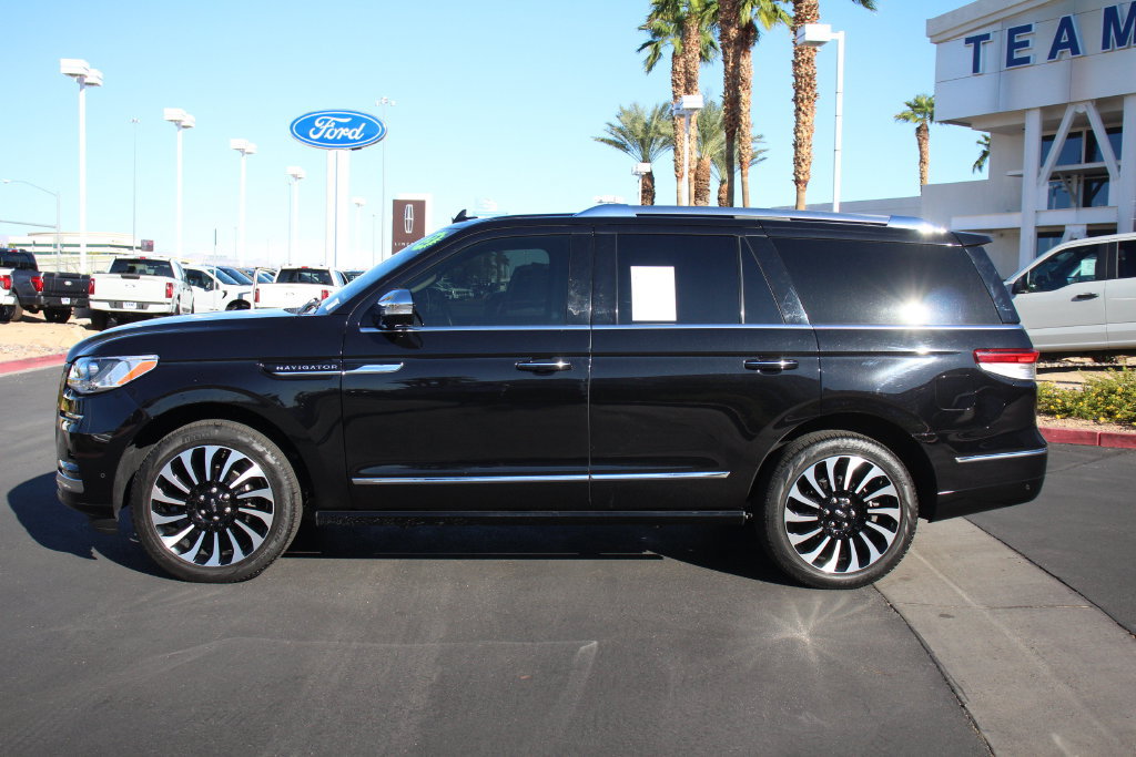 Certified 2023 Lincoln Navigator Black Label AWD/4WD image 3