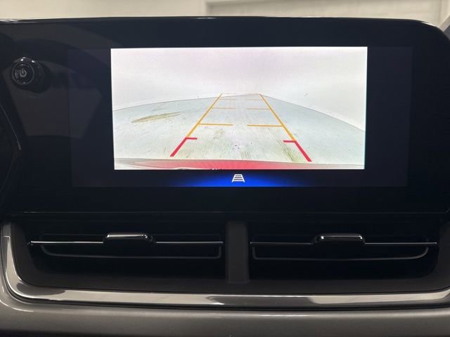 Used 2024 Chevrolet Trax LT FWD image 16