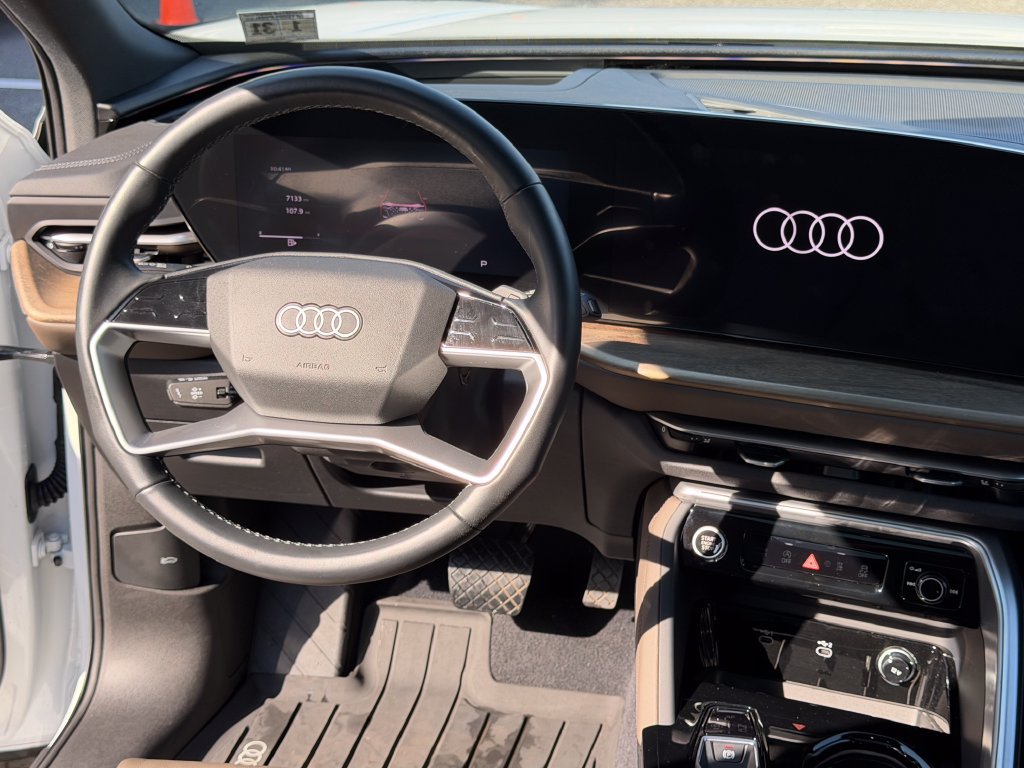 Used 2025 Audi Q5 Premium Plus w/ Premium Plus AWD/4WD image 22