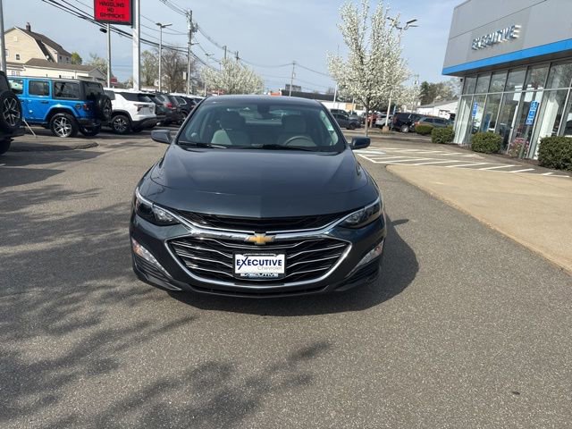 Used 2019 Chevrolet Malibu LT w/ Driver Confidence Package image 3