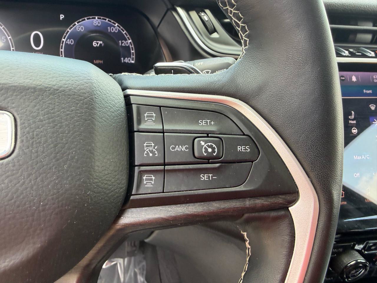 Used 2021 Jeep Grand Cherokee L Limited AWD/4WD image 33
