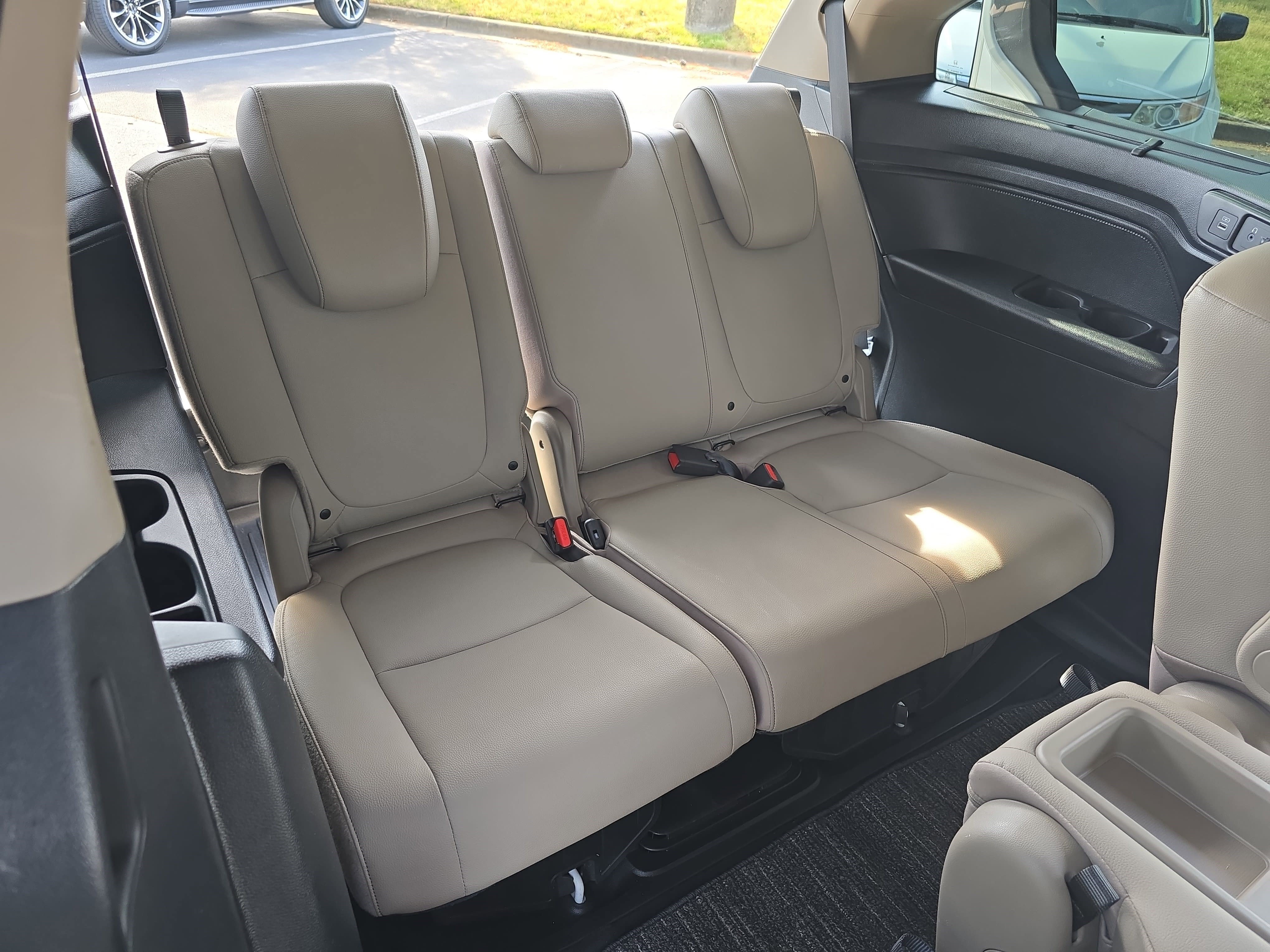 Used 2023 Honda Odyssey Touring image 13