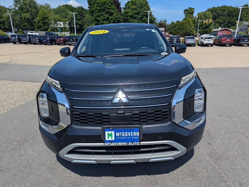 Used 2024 Mitsubishi Outlander SE AWD/4WD image 9
