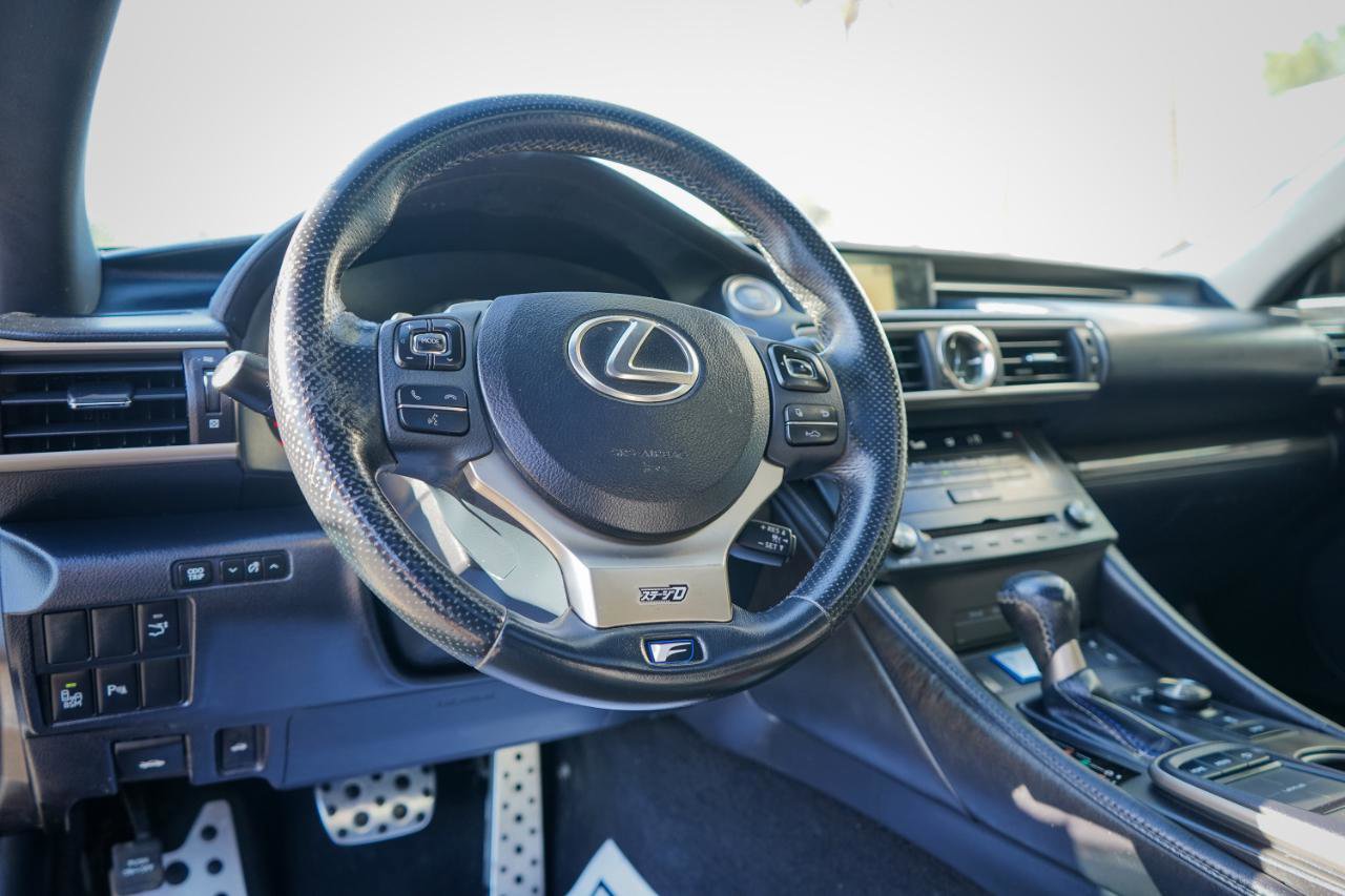 Used 2015 Lexus RC F w/ Premium Package RWD image 9