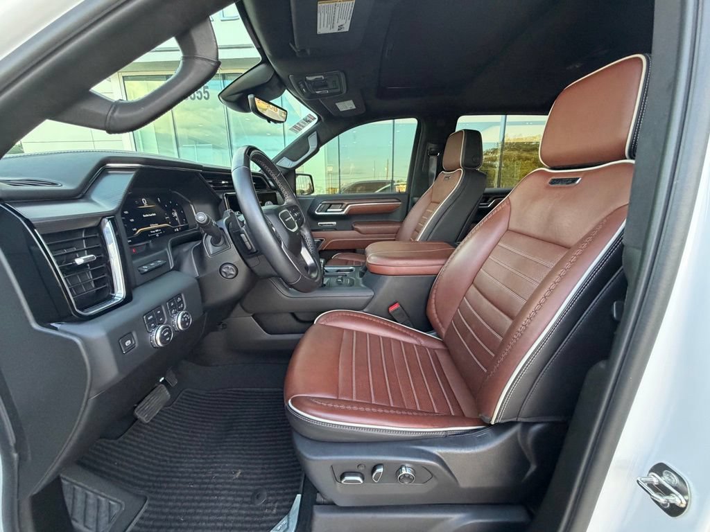 Used 2024 GMC Sierra 1500 Denali Ultimate AWD/4WD image 18