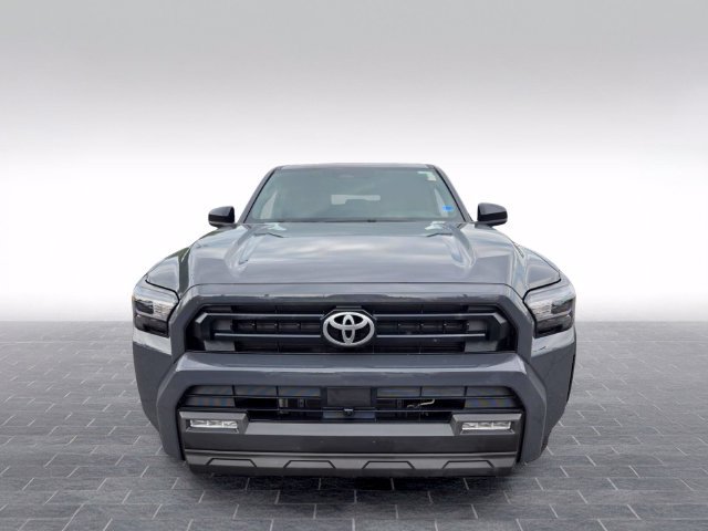 Used 2025 Toyota 4Runner SR5 AWD/4WD image 2