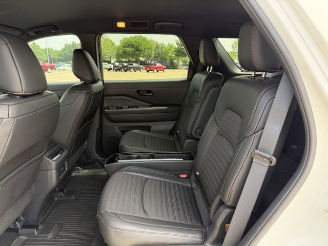 Used 2025 Nissan Pathfinder Rock Creek AWD/4WD image 27