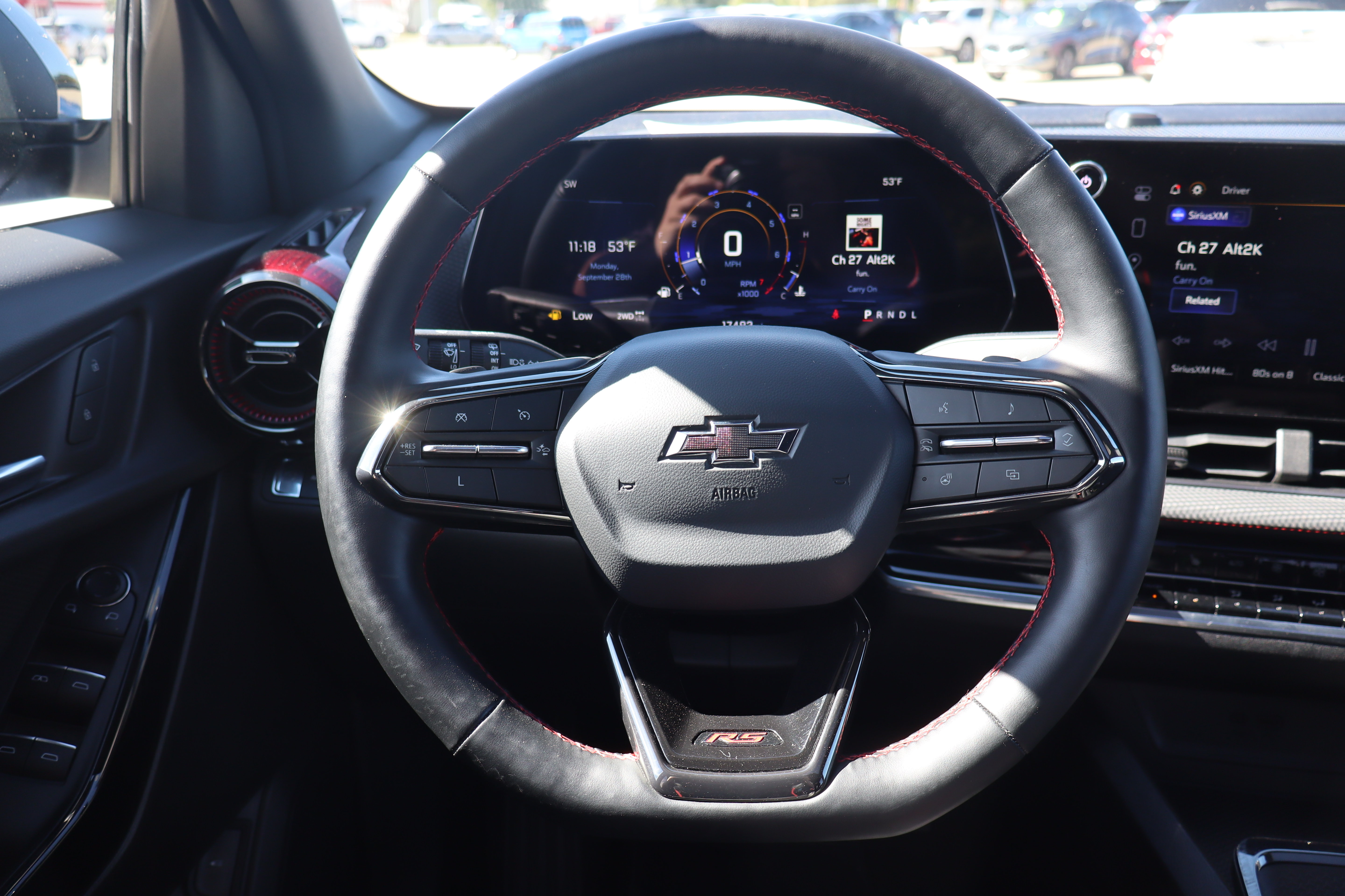 Used 2025 Chevrolet Equinox RS AWD/4WD image 14