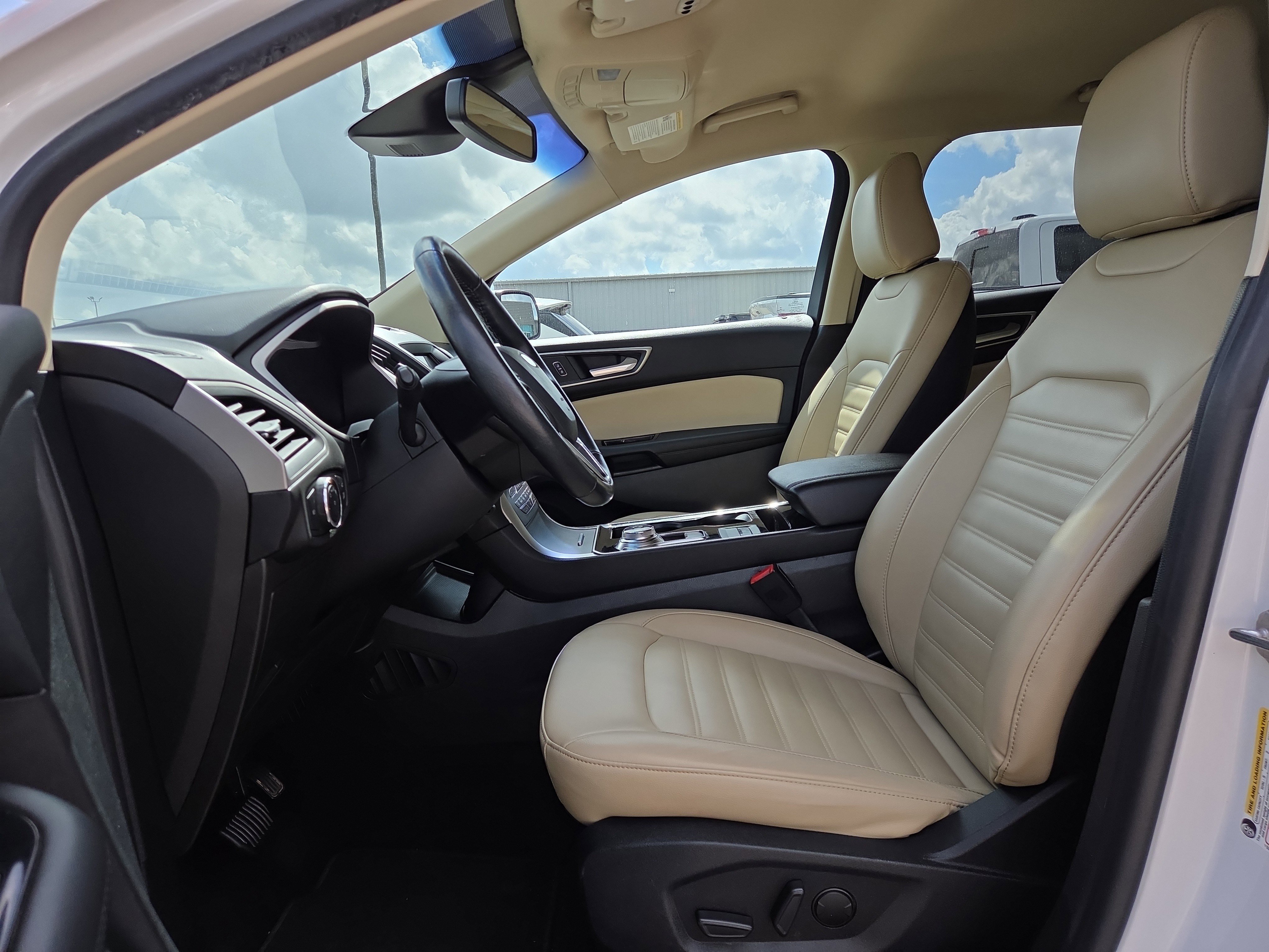 Used 2020 Ford Edge SEL w/ Convenience Package image 10