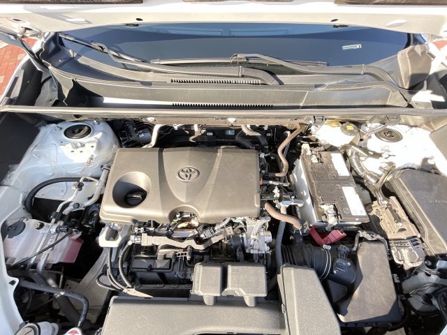 Used 2024 Toyota RAV4 XLE w/ Convenience Package FWD image 24