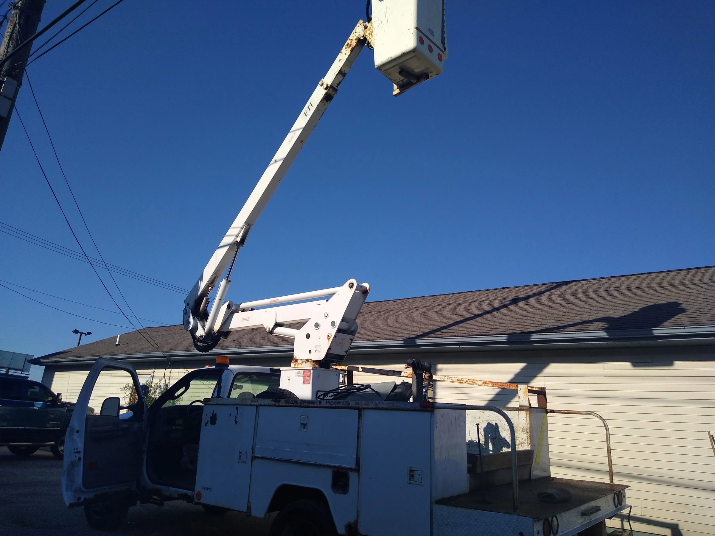 Used 2004 Ford F450 XLT image 4