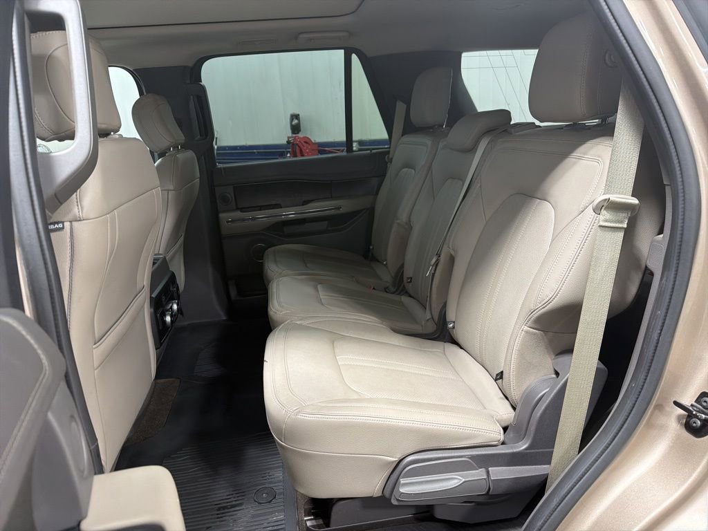Used 2020 Ford Expedition Limited w/ Equipment Group 301A image 12