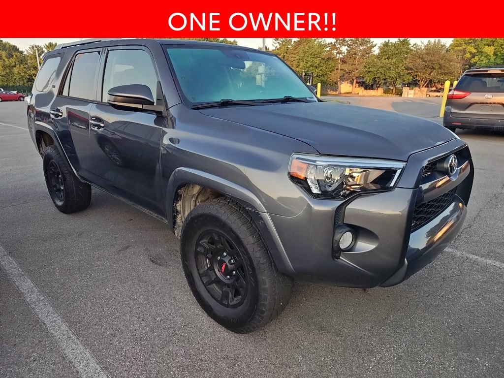 Used 2017 Toyota 4Runner SR5 AWD/4WD image 3