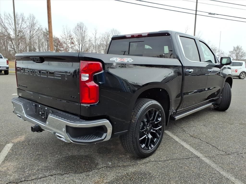 New 2026 Chevrolet Silverado 1500 LTZ w/ LTZ Premium Package AWD/4WD image 4