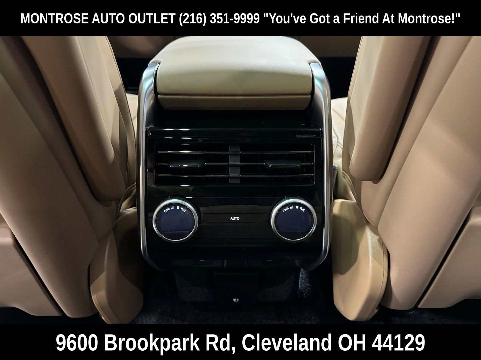 New 2026 Land Rover Range Rover Long Wheelbase SE image 36