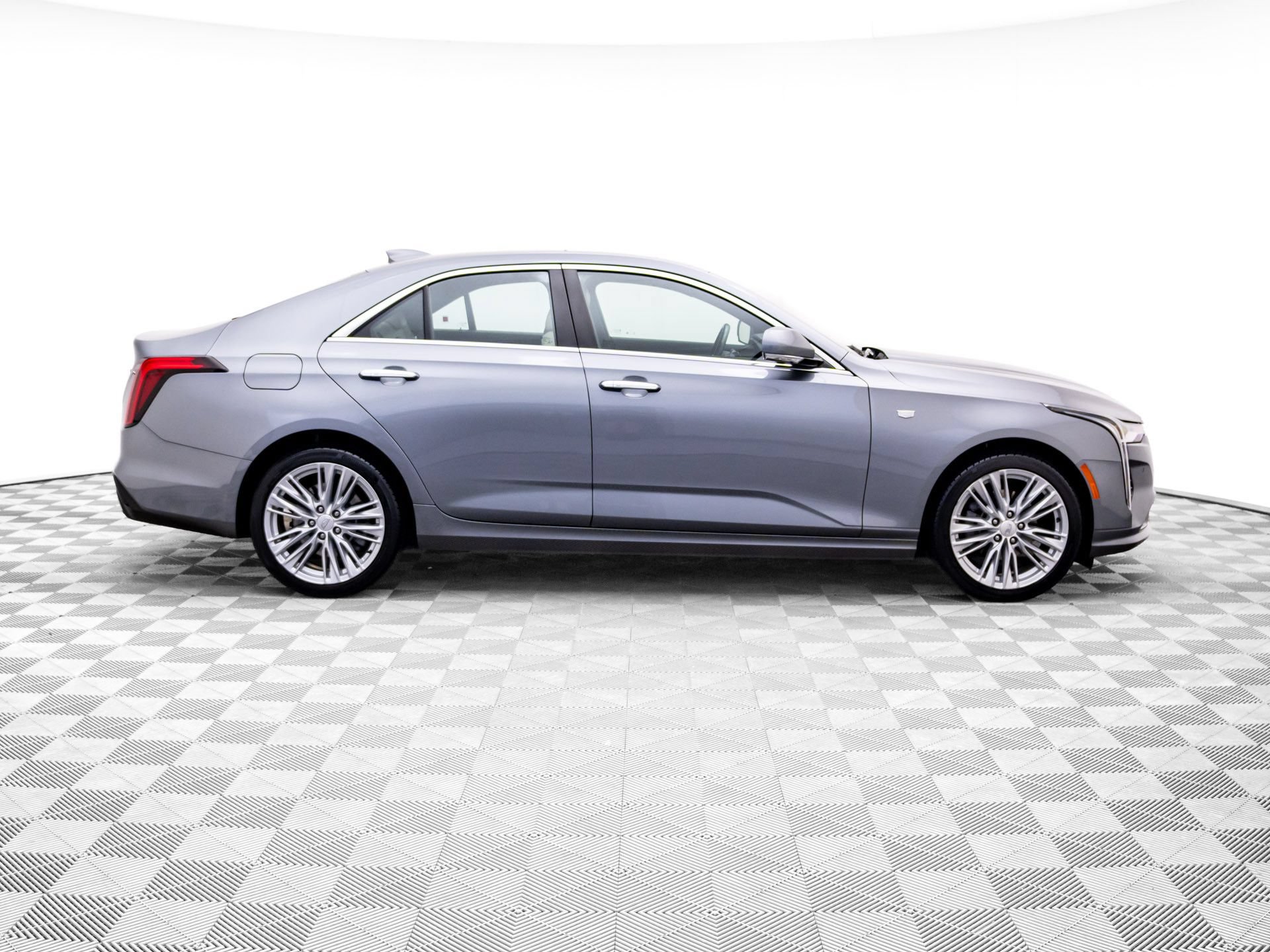 Certified 2022 Cadillac CT4 Premium Luxury AWD/4WD image 6