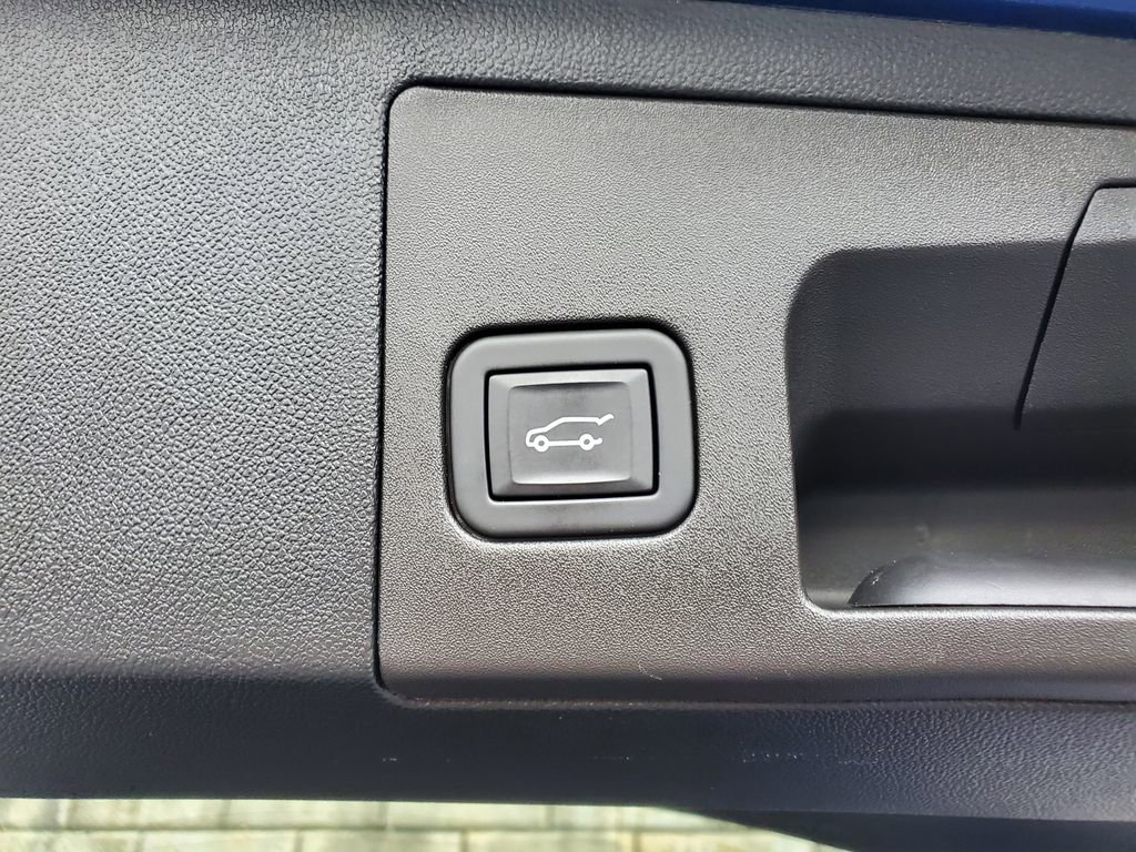 Certified 2024 Cadillac XT5 Premium Luxury AWD/4WD image 41