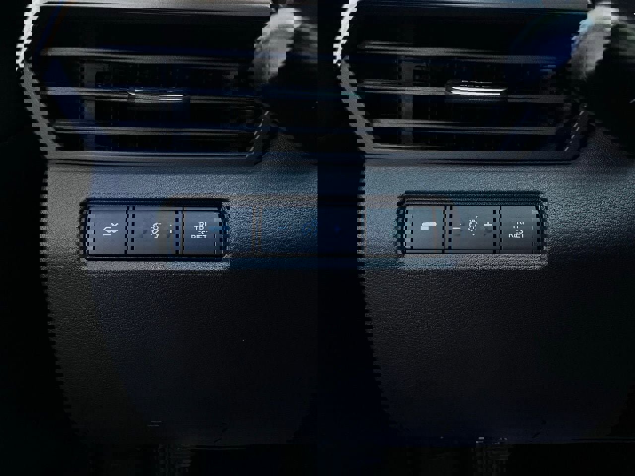 Used 2025 Nissan Altima 2.5 SV image 22