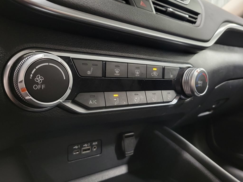 Used 2020 Nissan Altima 2.5 SR w/ Premium Package AWD/4WD image 16