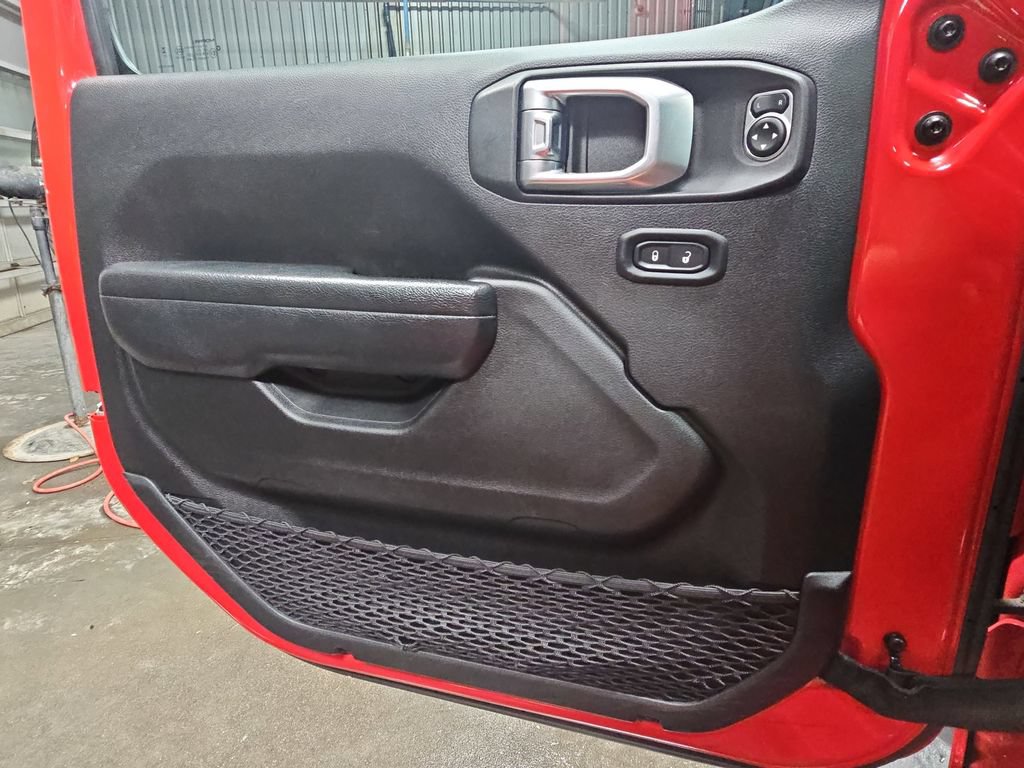 Used 2023 Jeep Wrangler Unlimited Sport AWD/4WD image 24