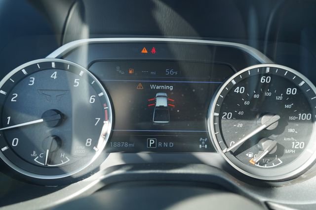 Used 2024 Nissan Titan SV w/ SV Convenience Package image 29