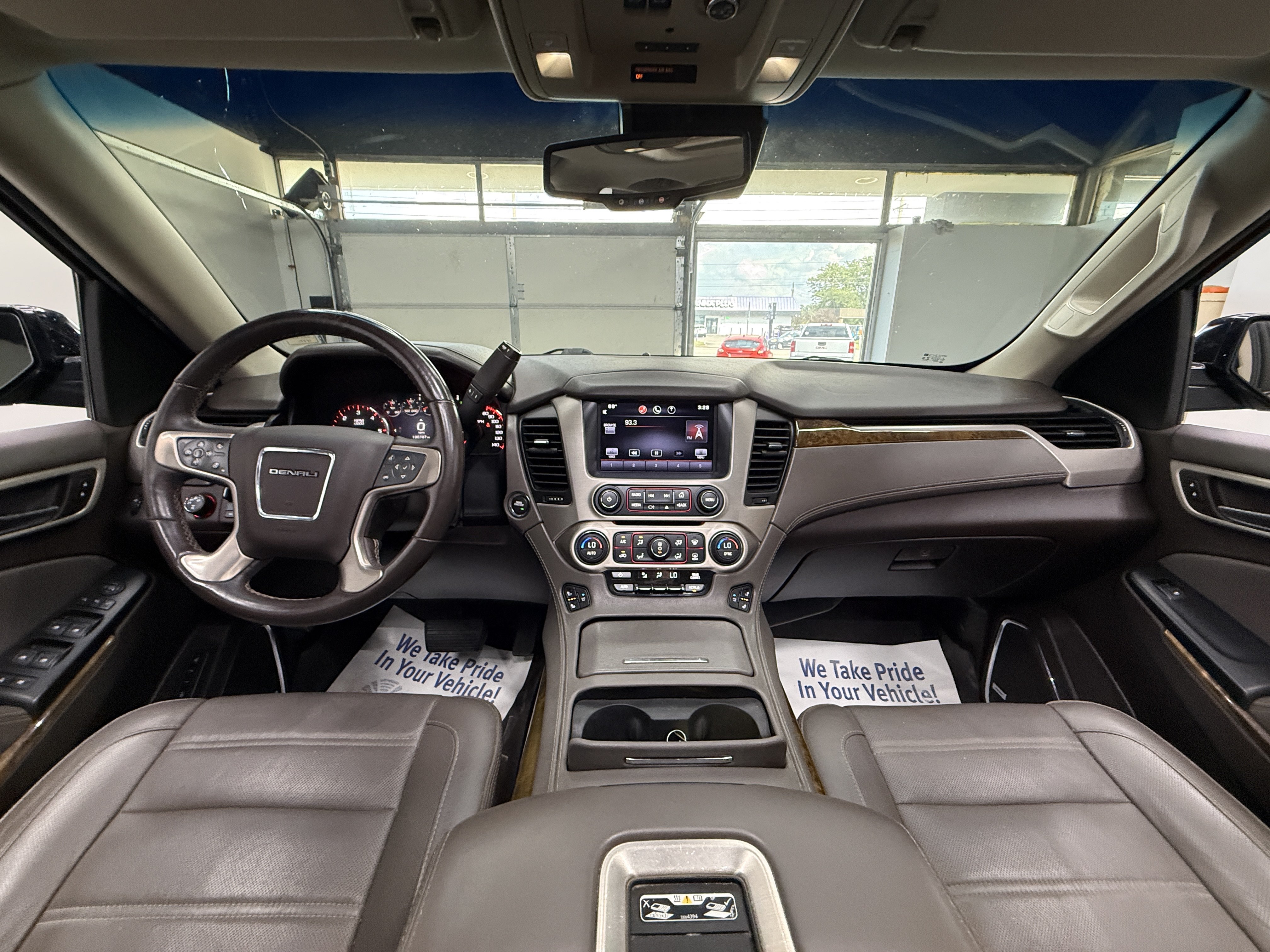 Used 2015 GMC Yukon Denali w/ Open Road Package AWD/4WD image 14