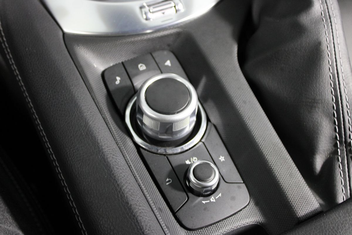 Used 2024 MAZDA MX-5 Miata RF Grand Touring RWD image 20