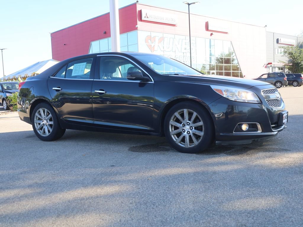 Used 2013 Chevrolet Malibu LTZ image 2