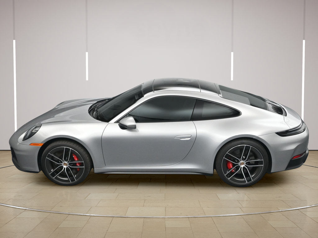 Used 2025 Porsche 911 Carrera GTS RWD image 35