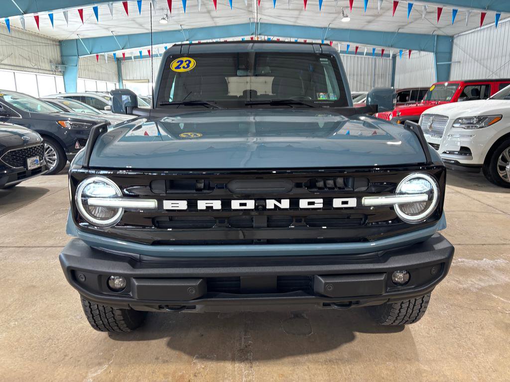 Used 2023 Ford Bronco Outer Banks image 2