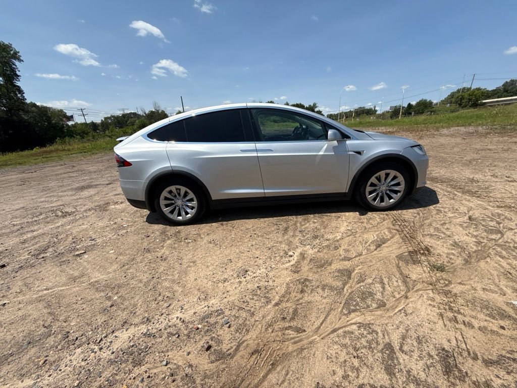 Used 2016 Tesla Model X 75D AWD/4WD image 50