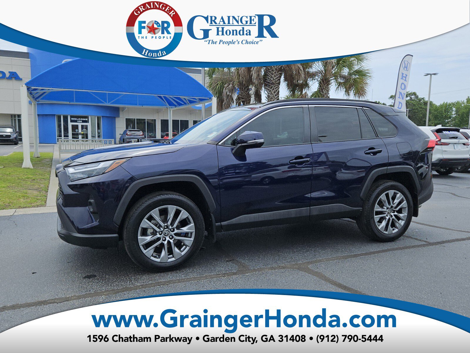 Used 2024 Toyota RAV4 XLE Premium FWD image 1