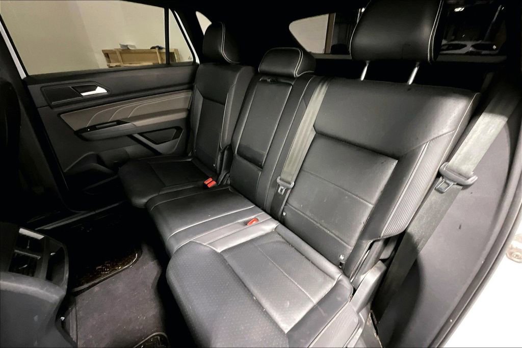 Used 2021 Volkswagen Atlas Cross Sport SE FWD image 34