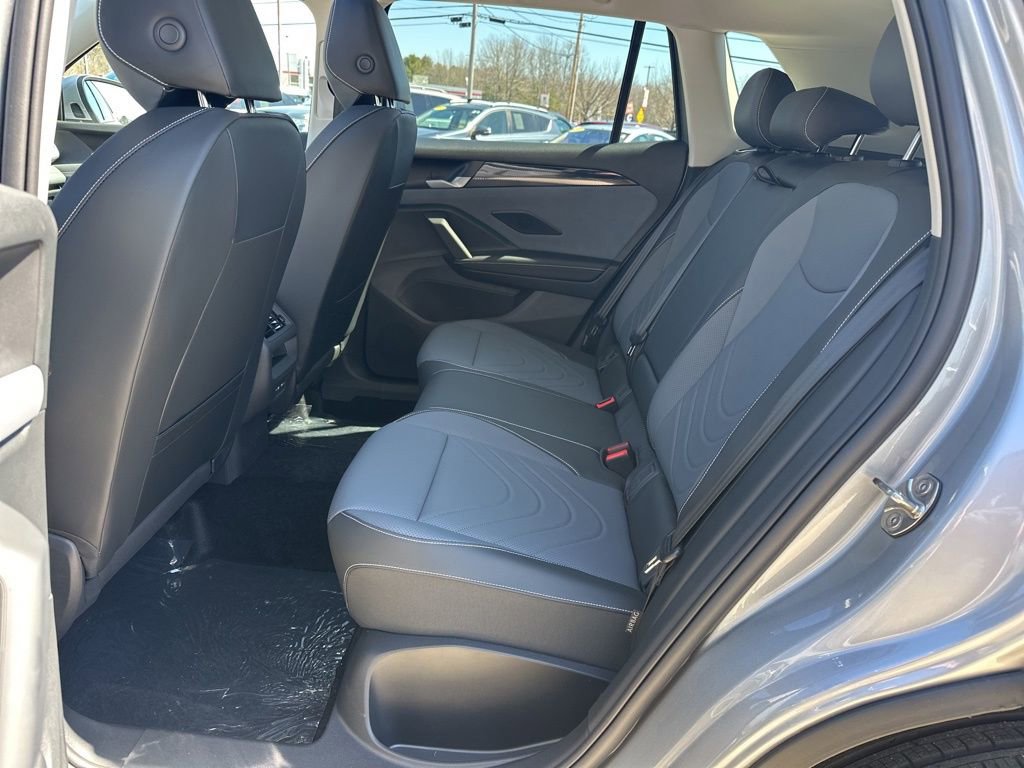 New 2026 Volkswagen Tiguan SE AWD/4WD image 24