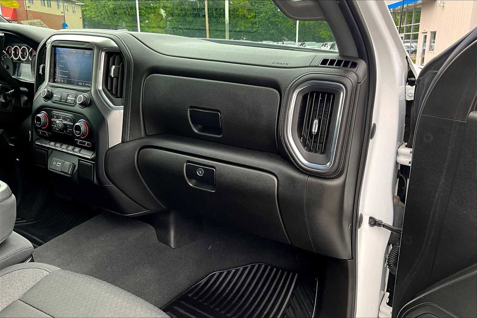 Used 2021 Chevrolet Silverado 1500 RST image 13