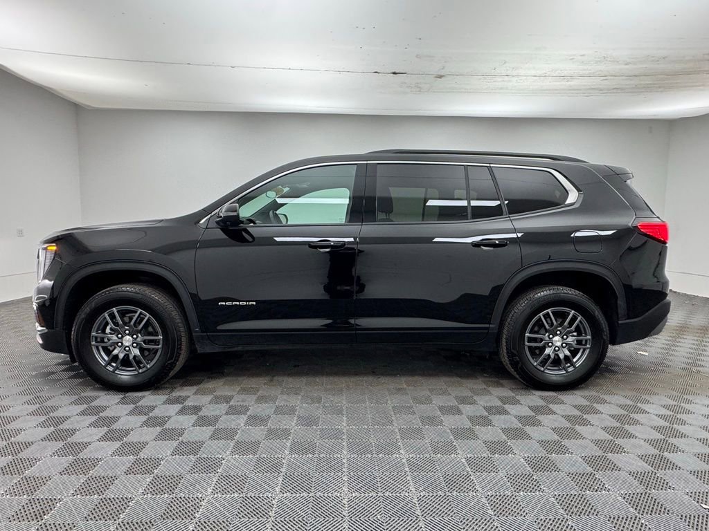 Used 2025 GMC Acadia Elevation image 12