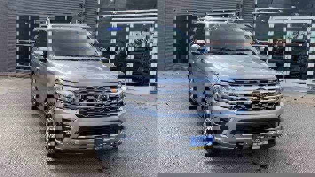 Certified 2023 Ford Expedition Platinum image 4