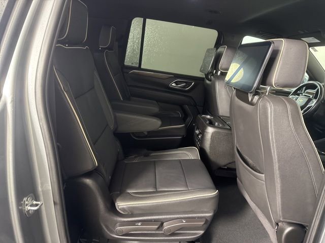 Used 2024 Chevrolet Suburban Premier w/ Advanced Technology Package AWD/4WD image 19