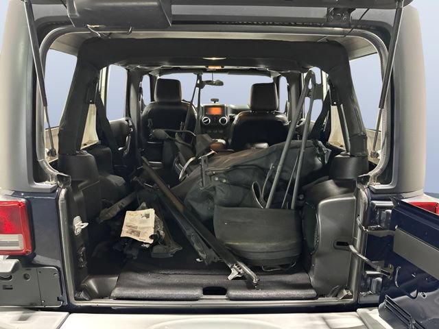 Used 2013 Jeep Wrangler Unlimited Sahara w/ Dual Top Group AWD/4WD image 9