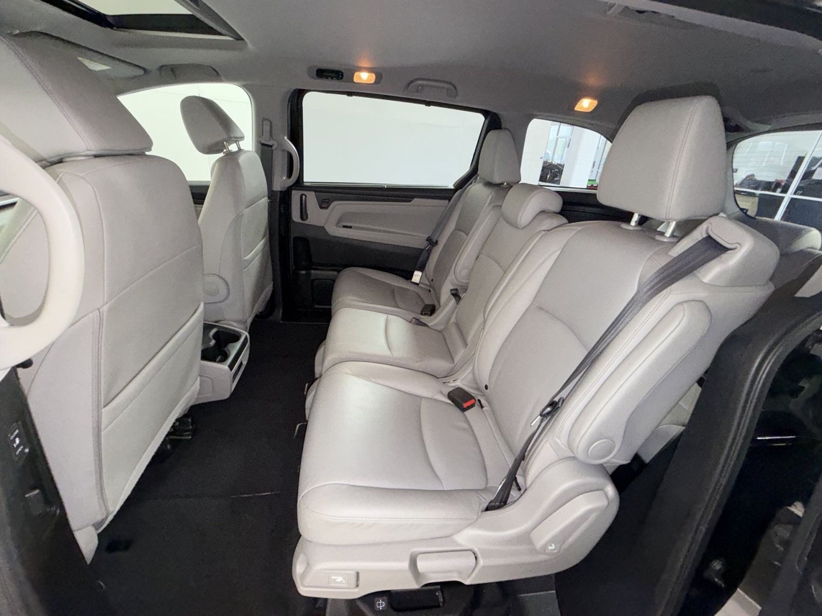 Used 2018 Honda Odyssey EX-L image 24
