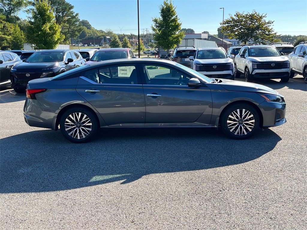 New 2025 Nissan Altima 2.5 SV w/ SV Premium Package image 3