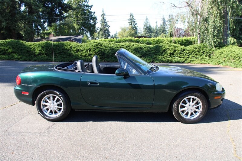 Used 1999 MAZDA MX-5 Miata RWD image 15