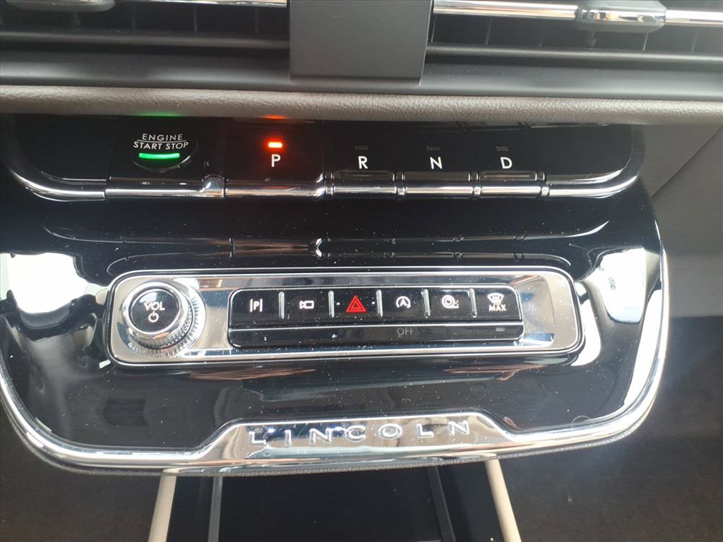 Certified 2023 Lincoln Corsair AWD w/ Equipment Group 101A image 19