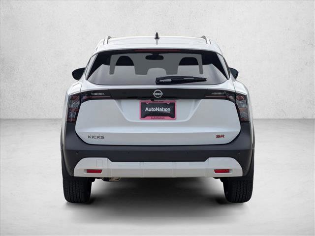 New 2026 Nissan Kicks SR image 7