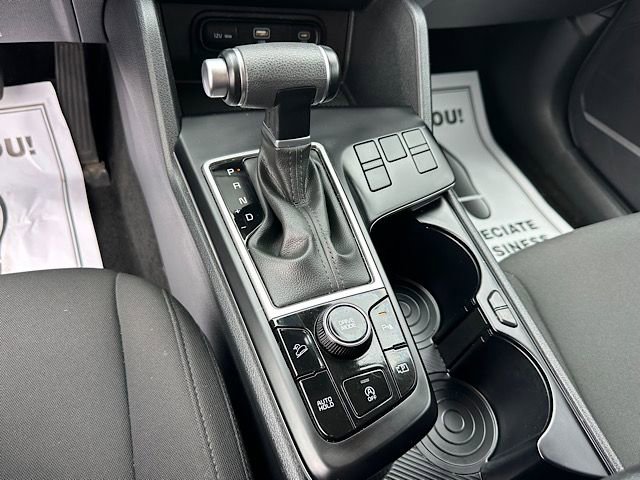 Used 2025 Kia Sportage LX FWD image 24
