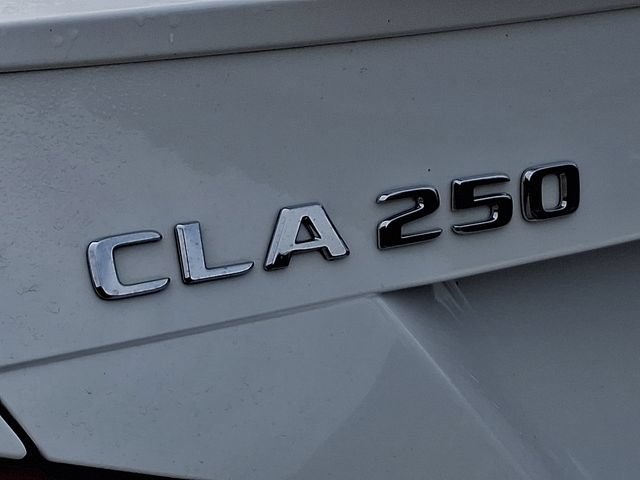 Used 2019 Mercedes-Benz CLA 250 4MATIC image 32