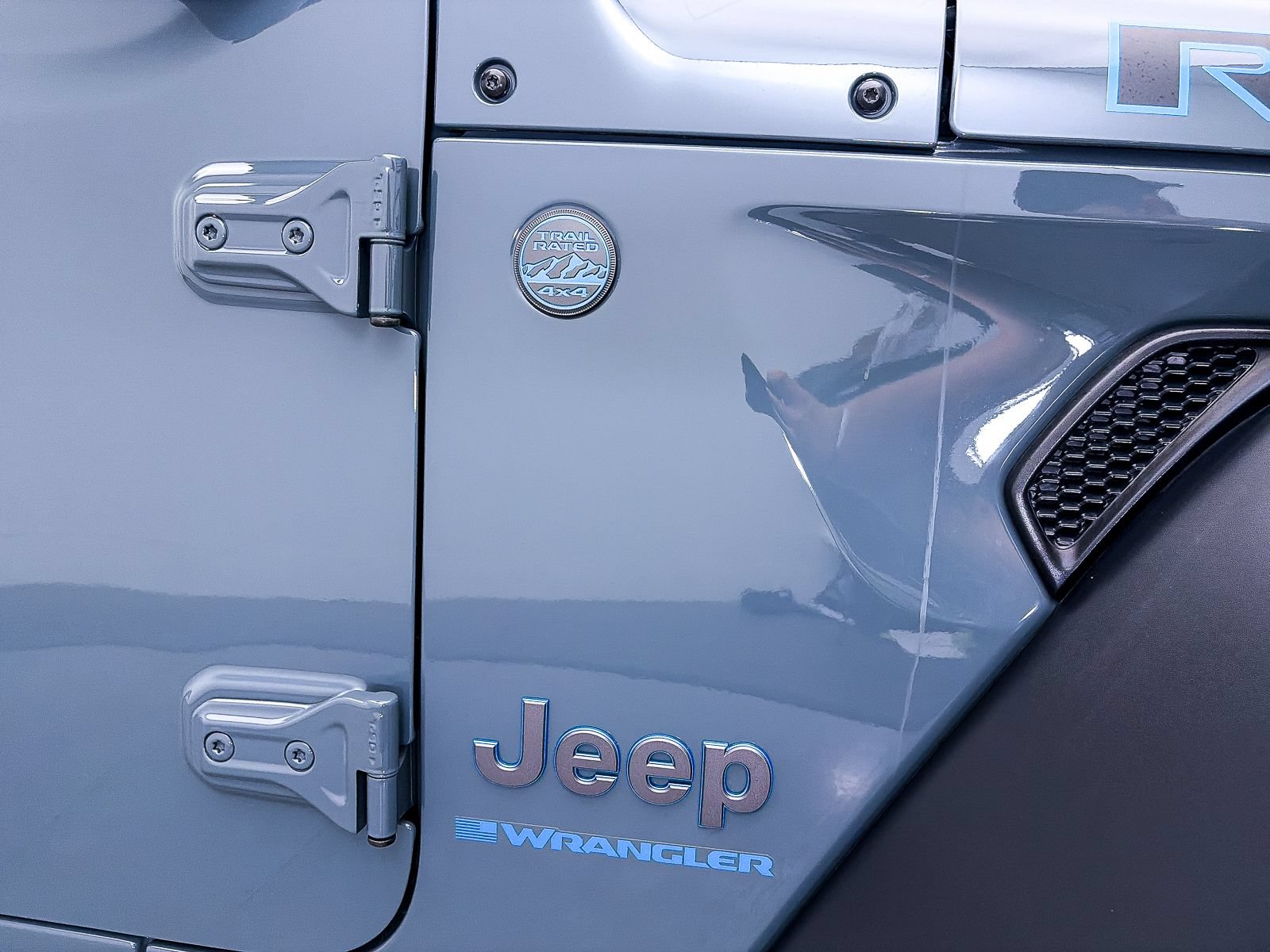 Used 2024 Jeep Wrangler Unlimited Rubicon 4xe AWD/4WD image 7