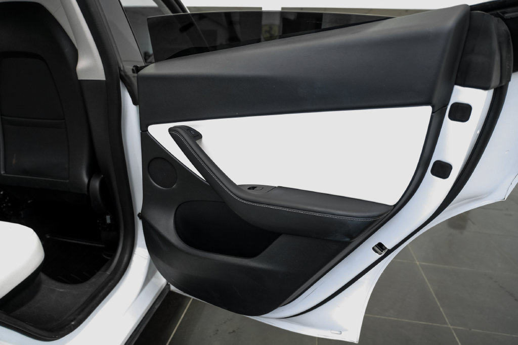 Used 2022 Tesla Model Y Performance AWD/4WD image 40